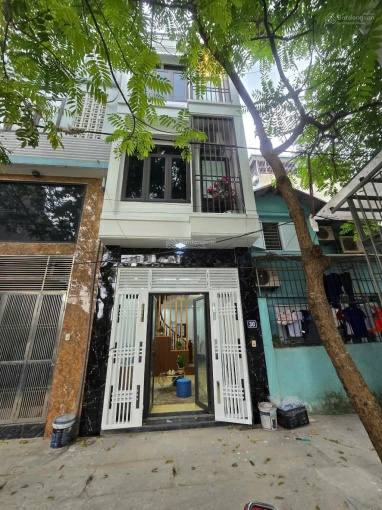 Nhà 37m² 4 tầng trung tâm Thanh Trì, tiện ích đủ đầy