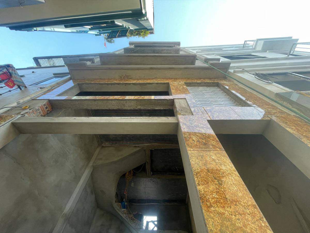 Nhà 5 tầng mới xây, 2 thoáng, 40m2, Vĩnh Quỳnh, Thanh Trì, Hà Nội