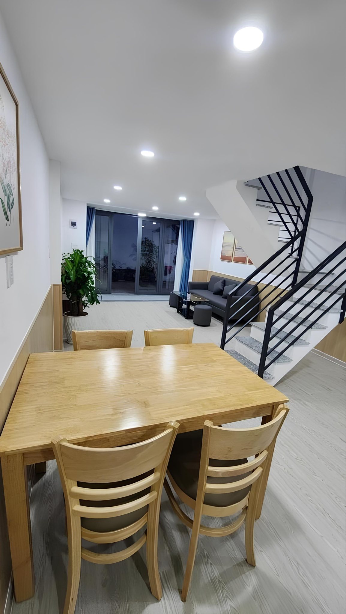 Nhà đúc 2 tầng, 3 ngủ, đường xe hơi thông, ngay Hương Lộ 2, Bình Tân - 4x10m