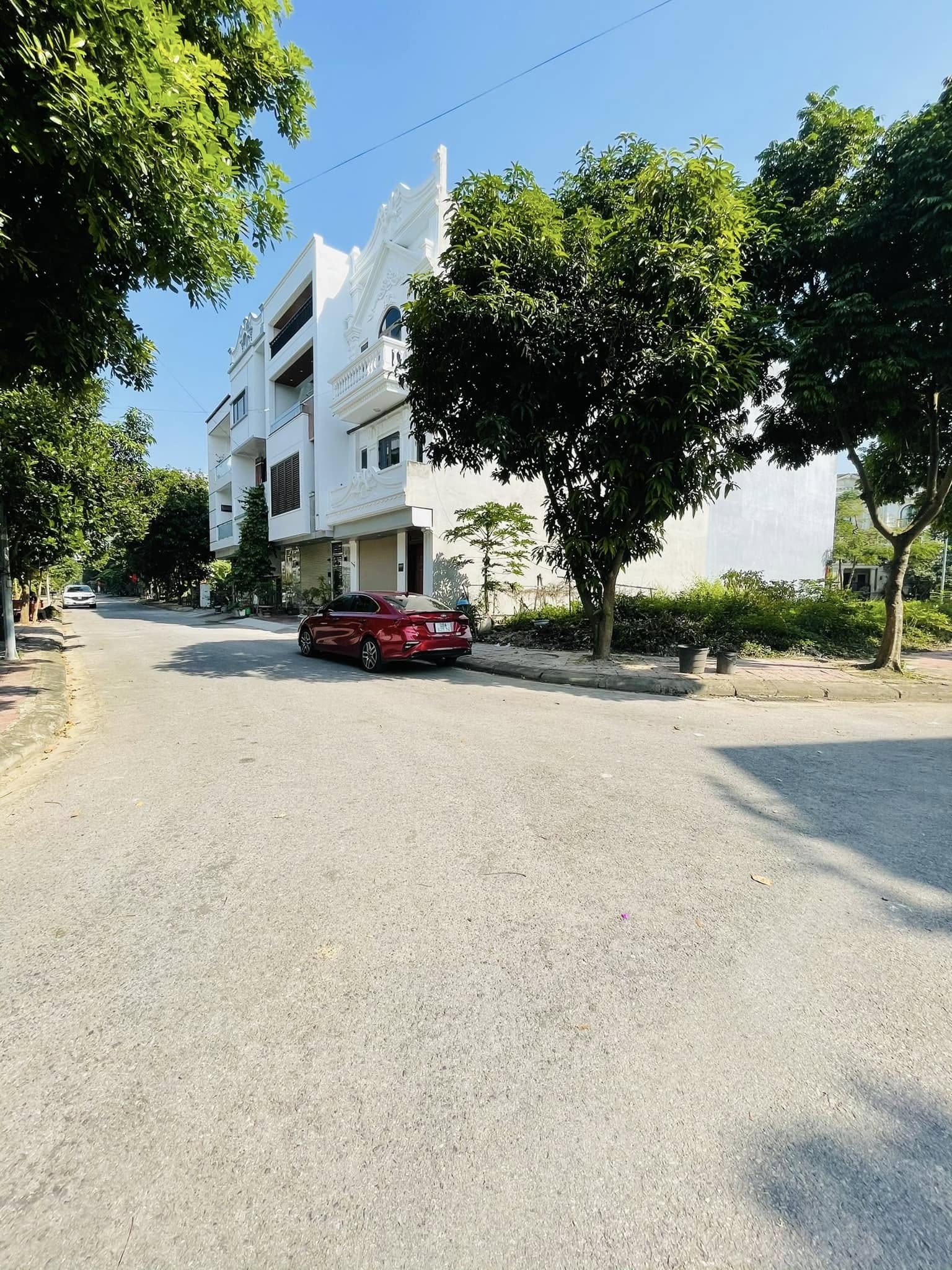 Siêu phẩm nhà 3 tầng kiên cố tại Nam Đầm Vạc, Vĩnh Phúc, sẵn sàng đón chủ nhân mới về đón Tết