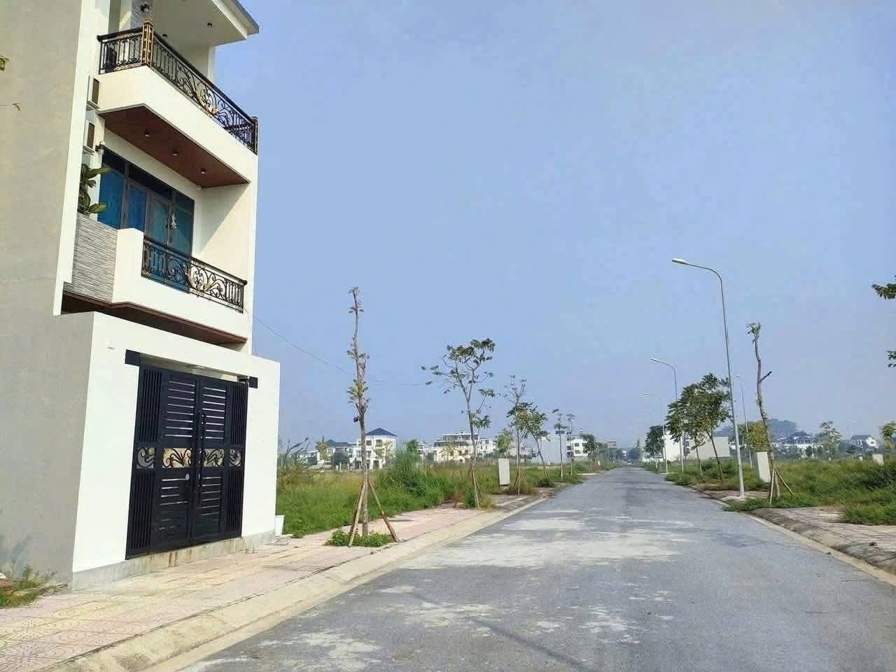 Cơ hội vàng sở hữu ngay lô đất nền tiềm năng tại Khu đô thị Nam Vĩnh Yên 100m PK2, Vĩnh Phúc