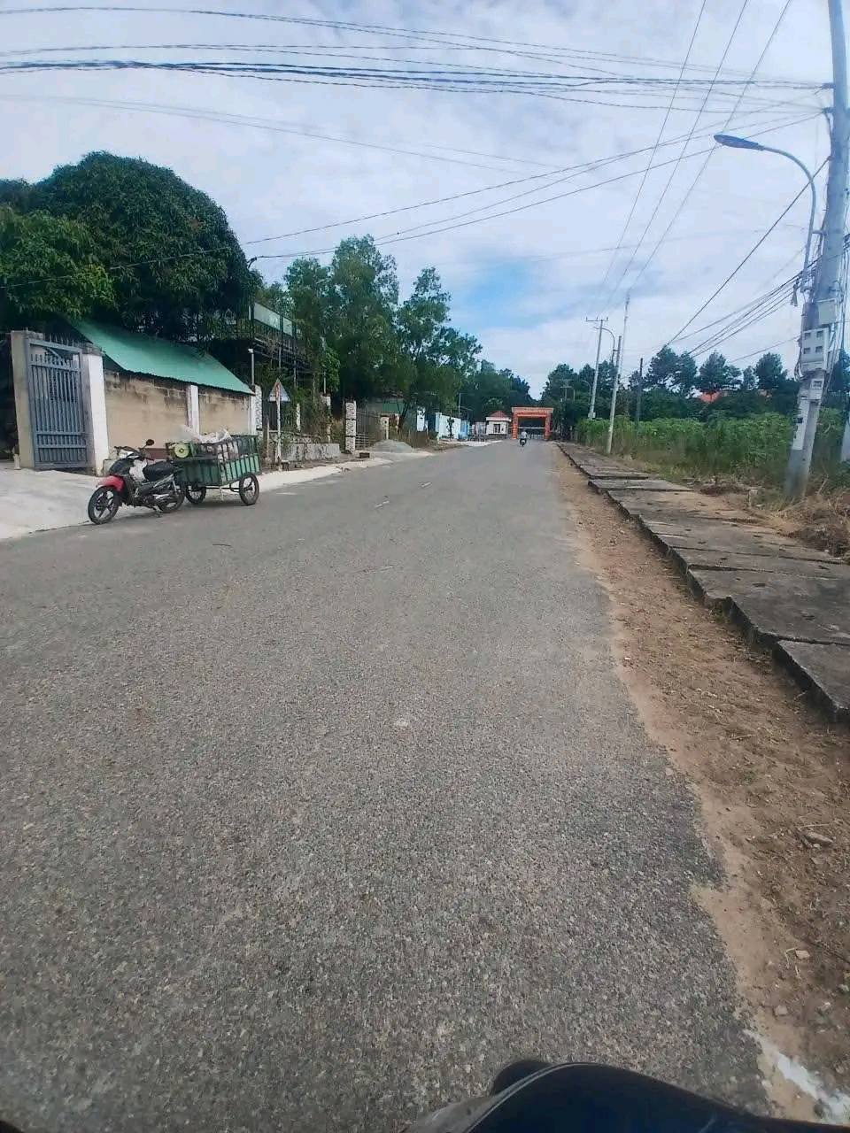 Đất vàng Phước Hưng 3 mặt tiền, 15x42m, giá xả lỗ 1.49 tỷ