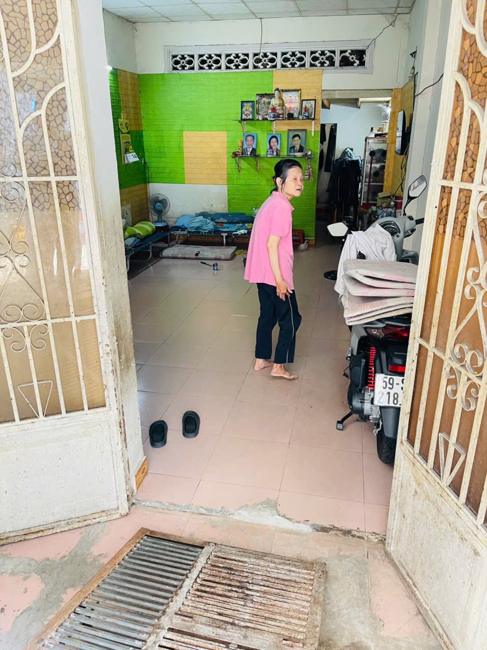 Nhà sổ hồng riêng 4mx12m, hẻm 3m, hướng đông bắc Quận 12