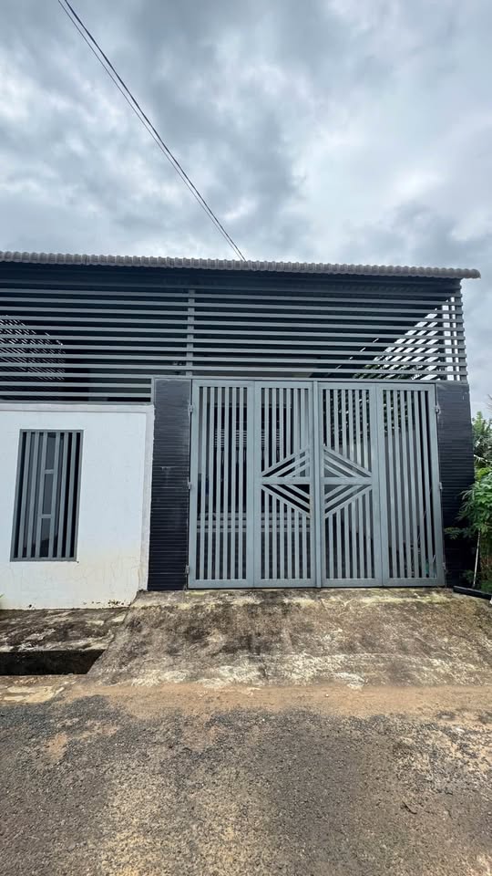 Nhà cấp 4 đẹp, đường K, gần Vành Đai 10/3, giá tốt