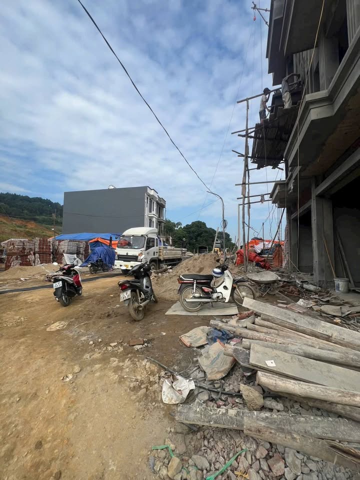 Chào mừng quý khách đến với khu đô thị Bình Minh Cốc Lếu, nơi những giấc mơ an cư lạc nghiệp đang dần thành hình