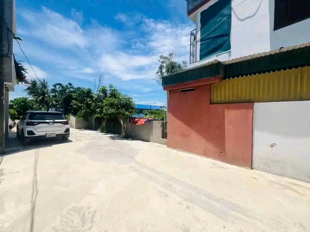 Bán lô góc khối 15, Nghi Kim diện tích rộng, hướng đẹp, đường ô tô tránh