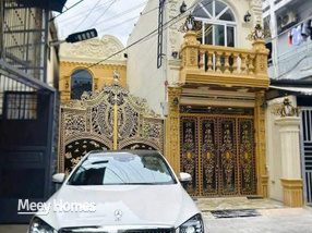 Biệt thự cổ điển, hẻm xe hơi, hướng Đông Nam