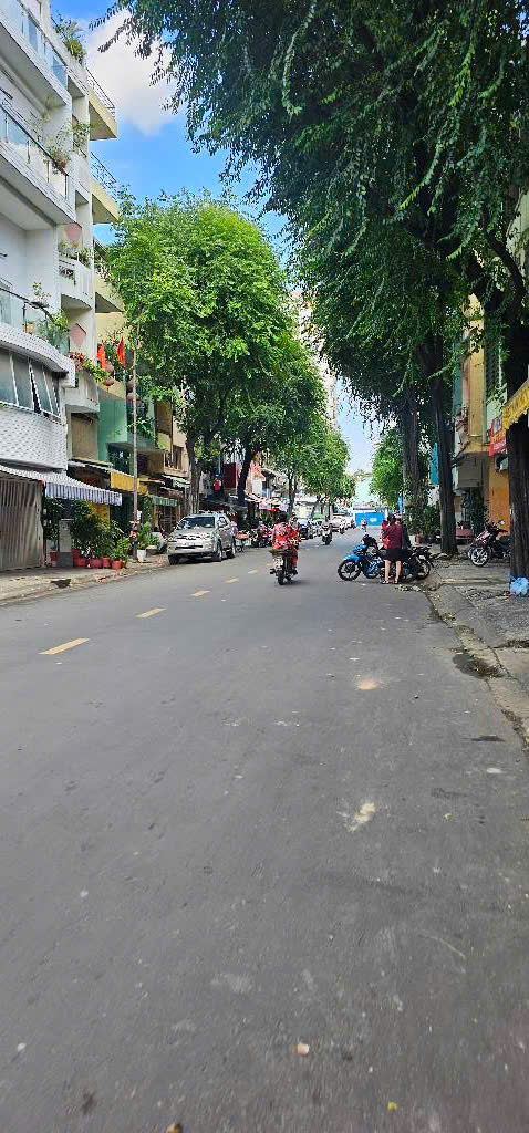 Nhà trung tâm Quận 5, dòng tiền 14 triệu/tháng, 62m²