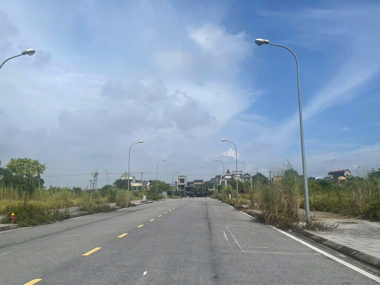 Đất vàng khu đô thị Bến Gót, Việt Trì, ô tô tránh nhau, sổ đỏ trao tay