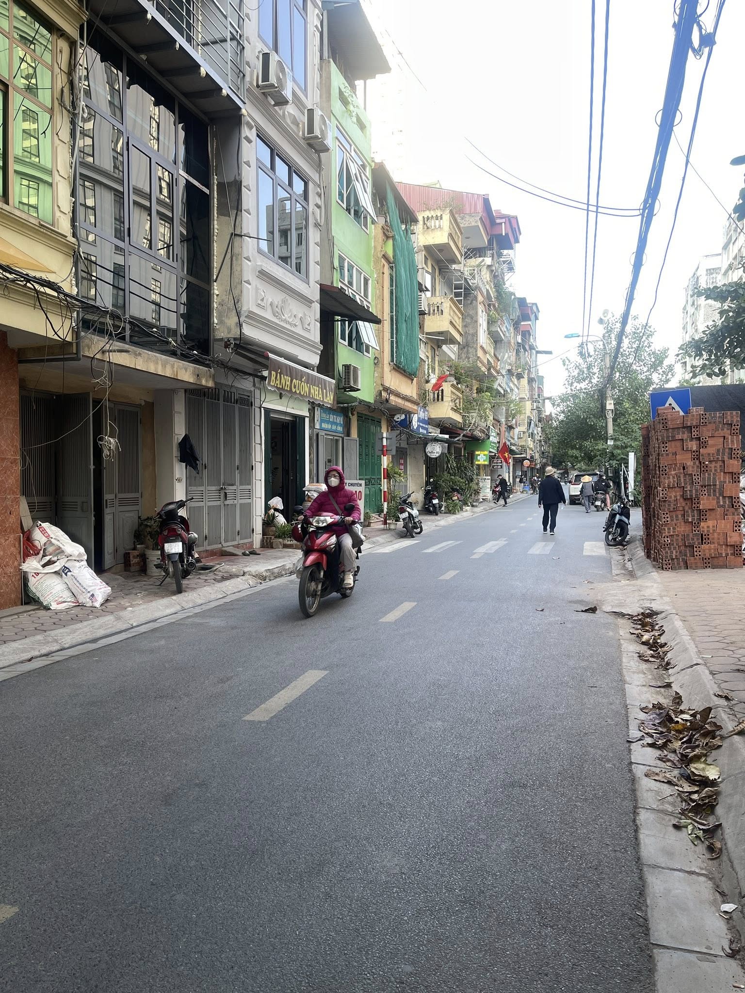 Bán nhà 5 tầng, 30m2, ngõ 13 Lĩnh Nam, ô tô tránh, nở hậu - 6.7 tỷ