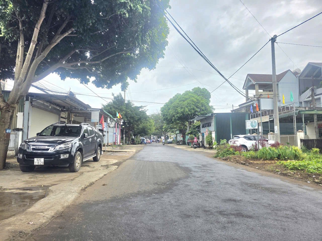 Bán lô đất 2 mặt tiền trước sau, diện tích 4.7m x 37m, thổ cư, Đắk Lắk