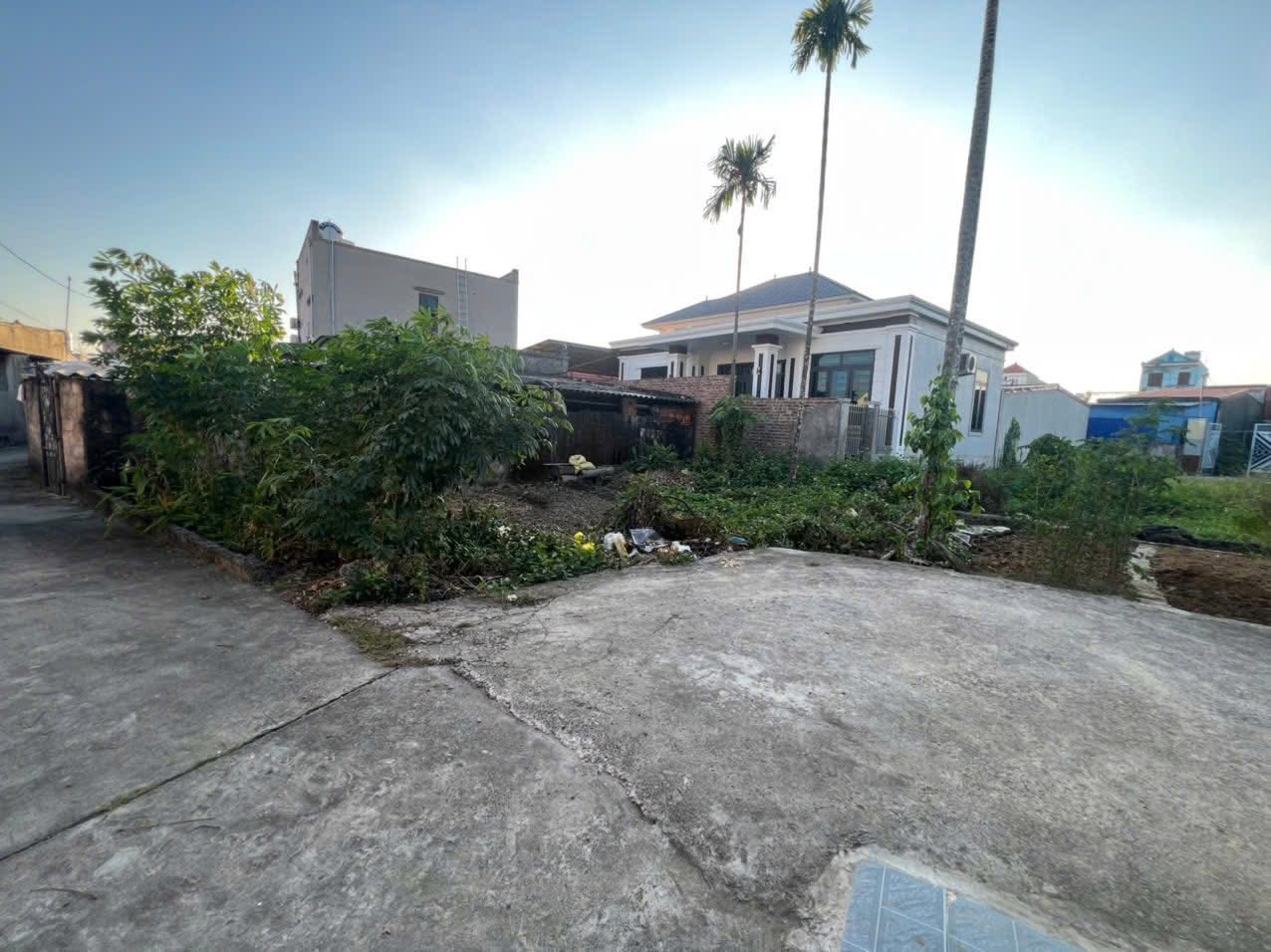 Đất vàng Hoa Động, 92m2, giá công nhân, sẵn sổ, đỗ ô tô