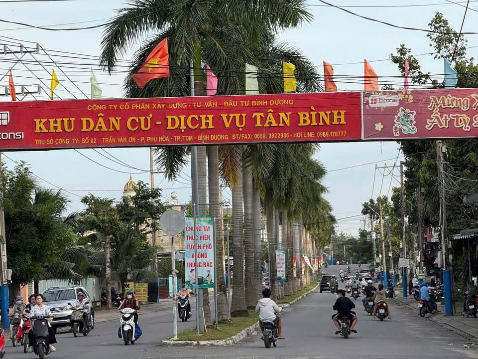 Bicosi Dĩ An - Mặt tiền 5m, 100m2 giá chỉ 4.2 tỷ