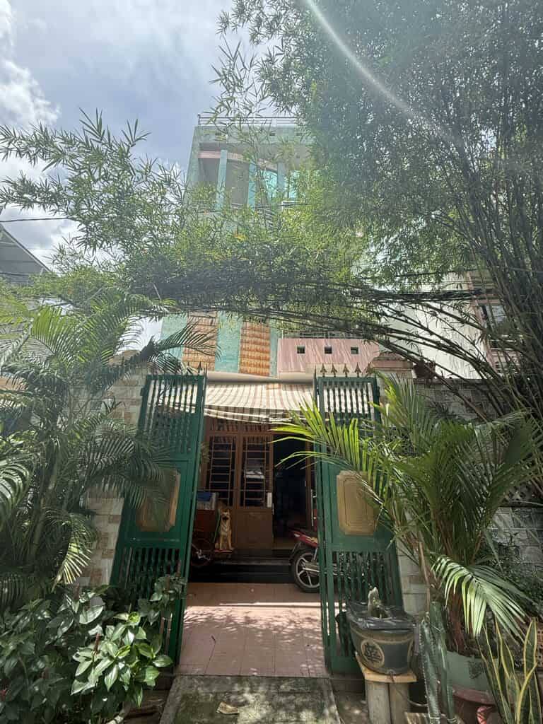 Nhà 3 tầng 116m2 mặt tiền kinh doanh gần ga metro Bình Thái, Thủ Đức