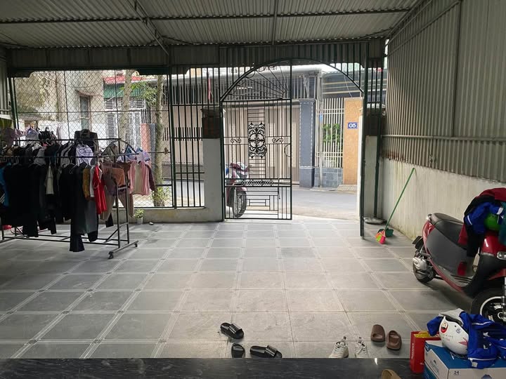 Nhà cấp 4 còn mới đẹp, nằm tại tổ 3 Bắc Hà, ngõ đường Hải Thượng