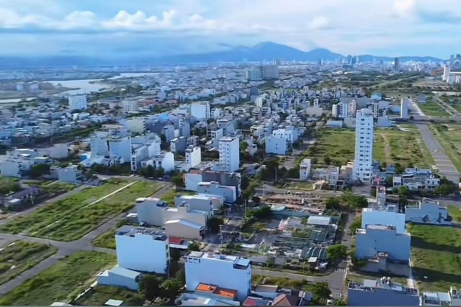 Bán đất mặt tiền đường Sơn Thuỷ Đông 3, Đà Nẵng, 200m2, 10m mặt tiền, giá chỉ 16.5 tỷ