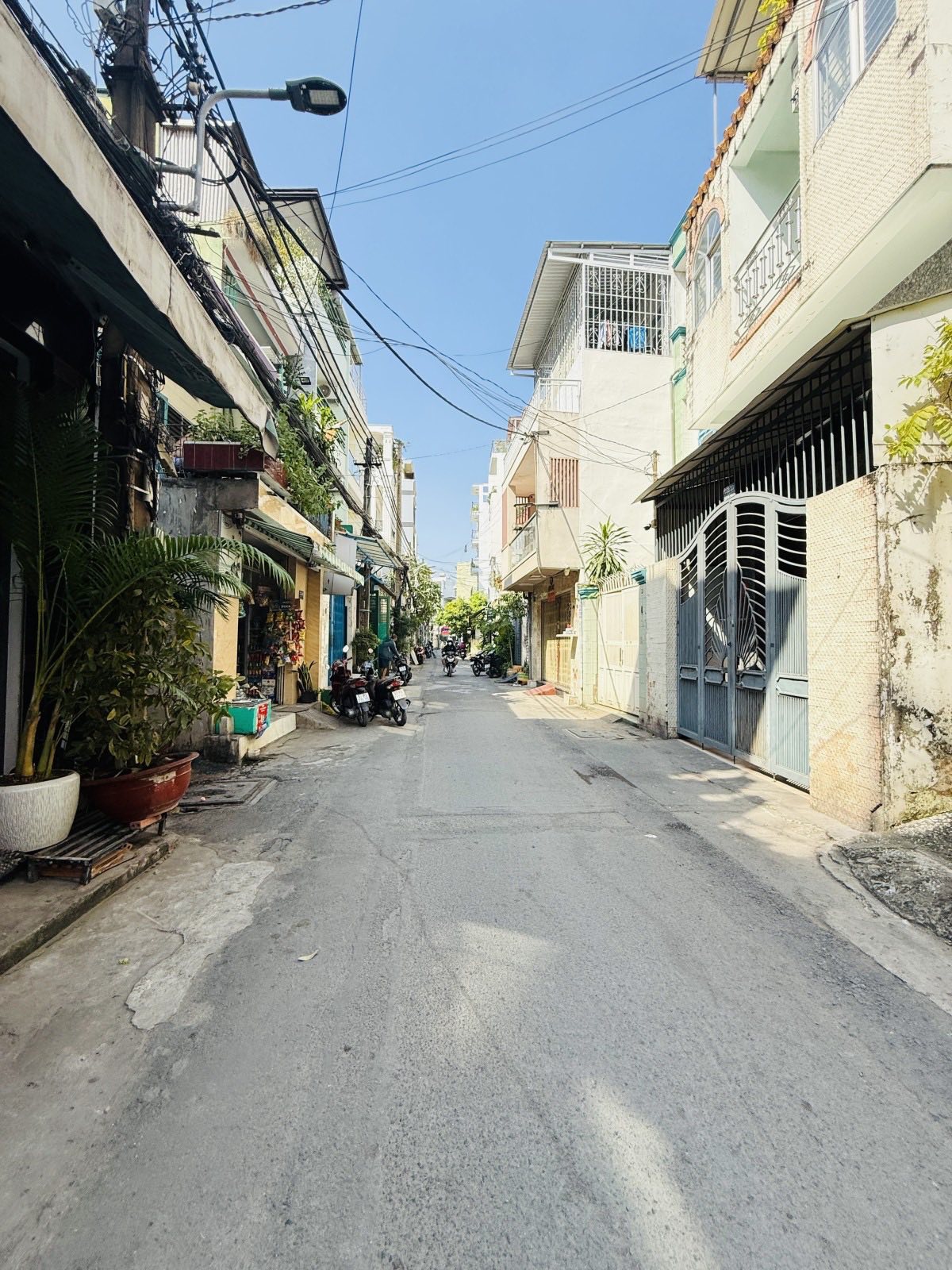 Nhà 4 tầng mới đẹp, hẻm xe hơi 51m² nở hậu, Phường 9 Tân Bình