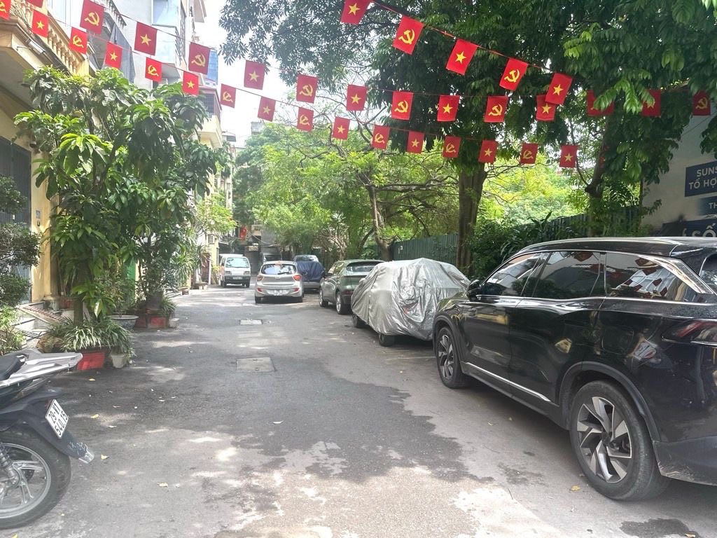 Nhà 3 tầng, 3 ngủ, sát ngã tư Khuất Duy Tiến - Nguyễn Trãi, ô tô đỗ cửa ngày đêm, Thanh Xuân, Hà Nội