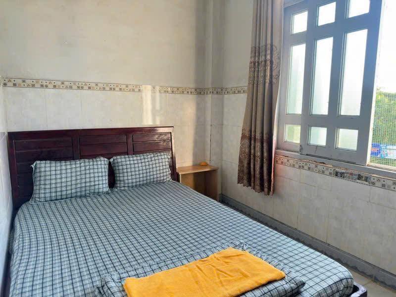 Nhà nghỉ hẻm Hồ Tùng Mậu, Buôn Ma Thuột, kinh doanh ổn định, thu nhập cao