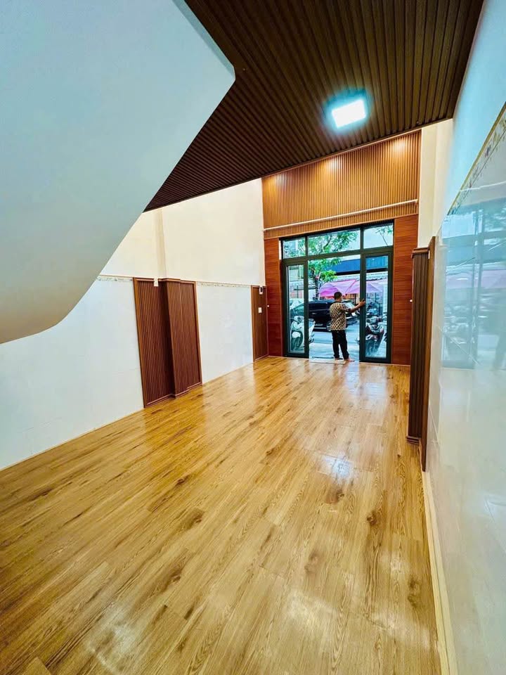 Nhà gác lửng mặt tiền Tôn Đản, Cẩm Lệ, Đà Nẵng đang chờ chủ nhân mới