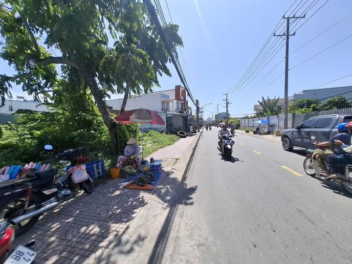 Bán nhà kho mặt tiền Đoàn Thị Nghiệp, Mỹ Tho - Tiền Giang