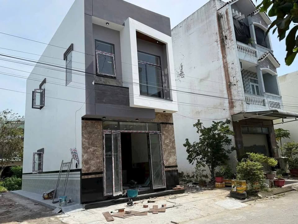 Siêu phẩm nhà trệt lầu cực đẹp đường 8a, khu văn hoá Tây Đô - Cần Thơ