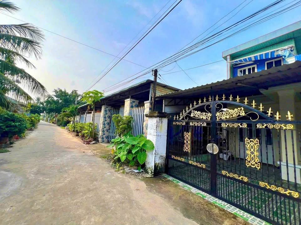 Bán đất vườn 559m2 mặt tiền đẹp, sổ hồng riêng, giá ngộp 880 triệu tại Gò Dầu, Tây Ninh