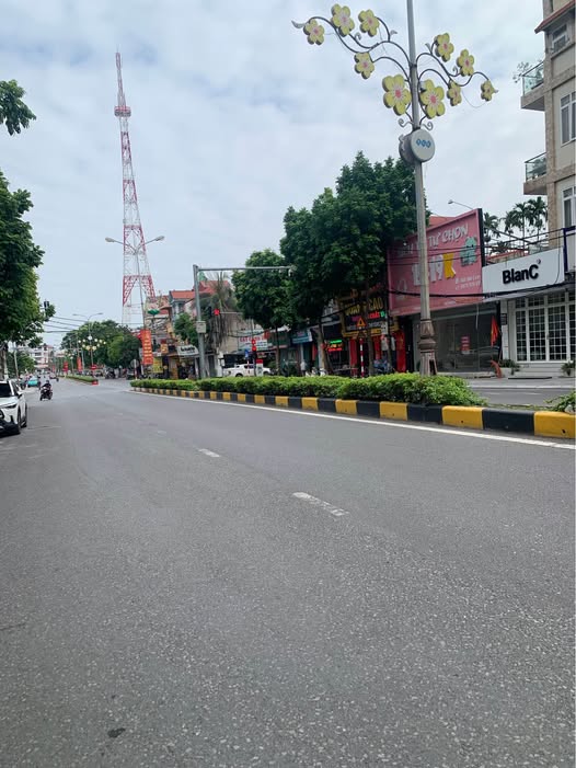 Bán đất mặt tiền đường Mê Linh, Vĩnh Yên, Vĩnh Phúc, 112m2, vị trí đẹp, kinh doanh tốt