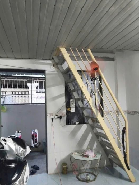 Nhà cấp 4 gác đổ, an ninh, dân trí cao, giá tốt