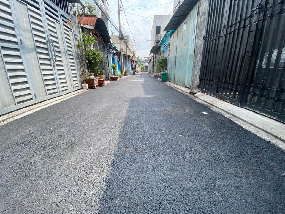 Nhà 80m² Lâm Thị Hố, Quận 12, đất vuông vức, hẻm nhựa xe hơi 5m