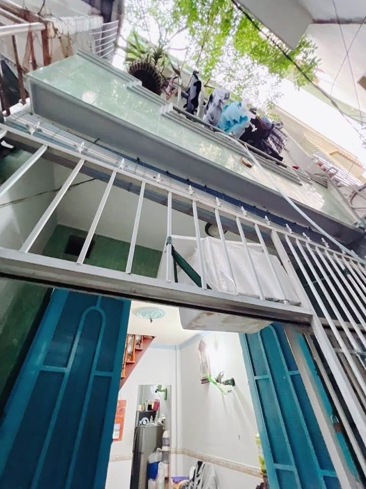 Nhà Tôn Đản Quận 4 - 3 tầng xinh xinh - Nhỉnh 2 tỷ