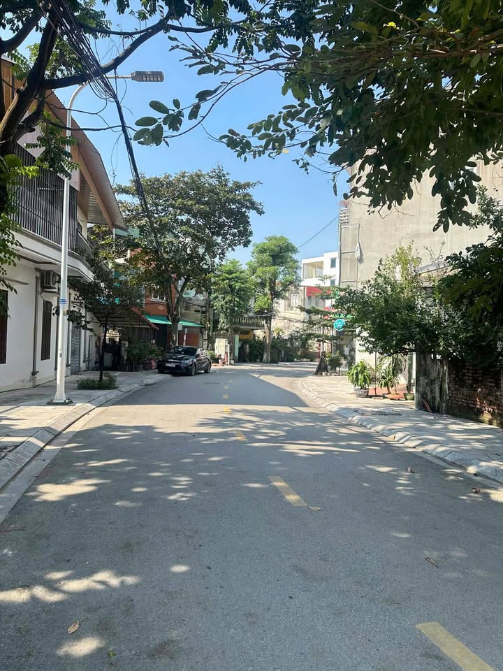 Đất vàng Đống Đa, Vĩnh Yên 111.5m2, giá nhỉnh 3 tỷ, đường Đầm Vạc thoáng đãng