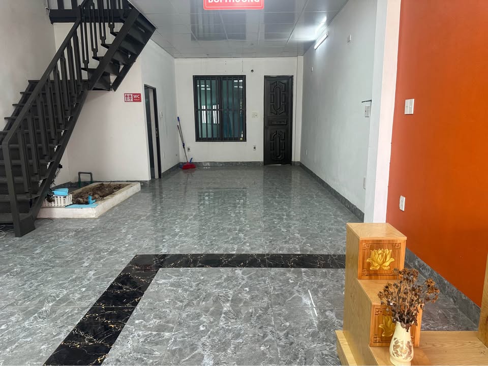 Bán nhà 2 tầng trung tâm thành phố Thanh Hóa, kinh doanh đỉnh cao, giá hời