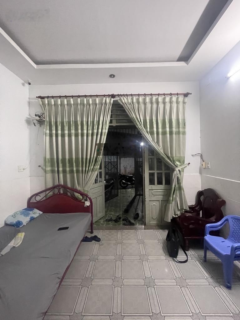 Bán nhà chủ ở lâu năm 2 tầng Phạm Văn Chiêu 66m2 (4x17m) sổ hồng riêng giá 5 tỷ