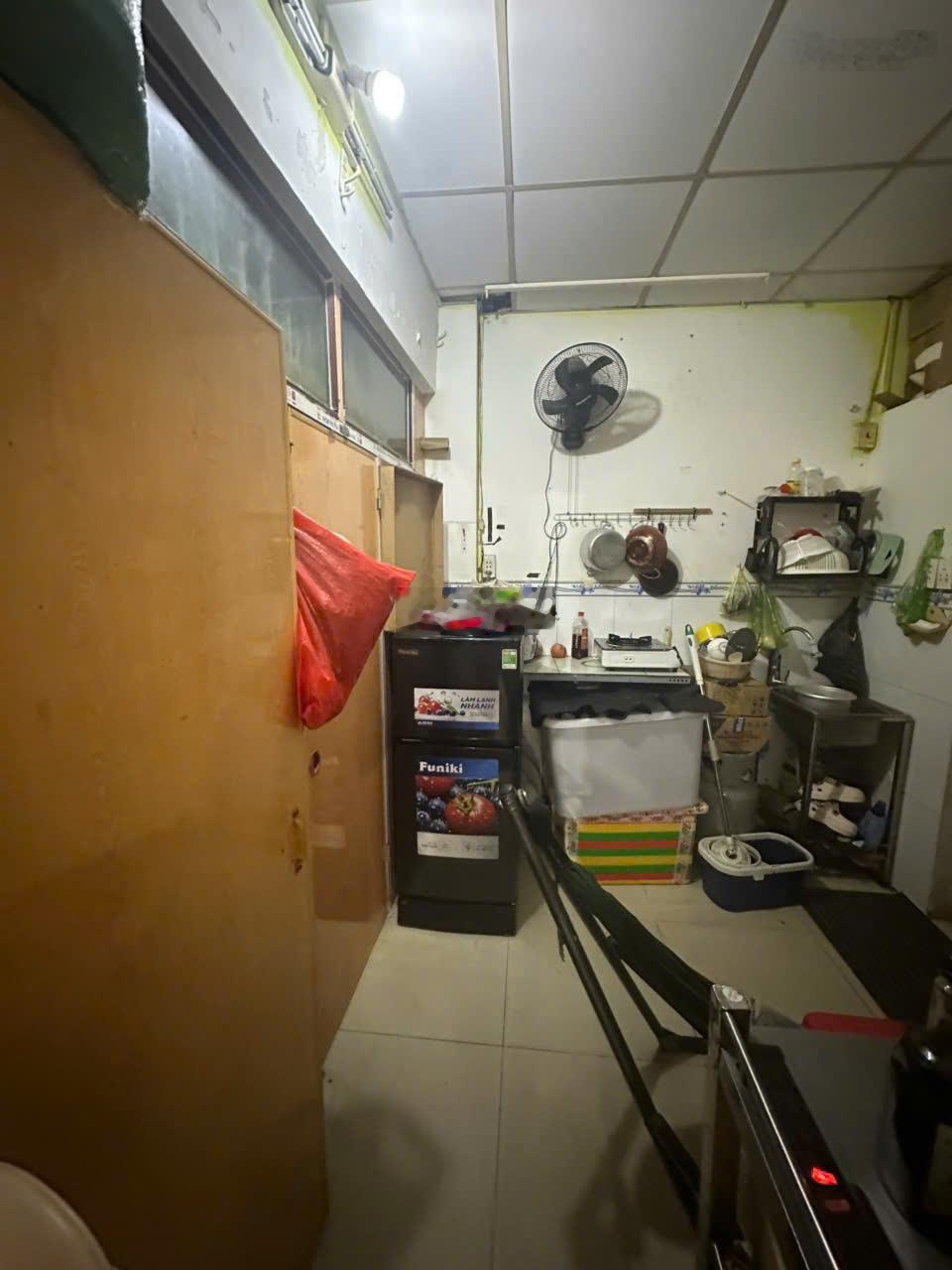 Cho thuê nhà mặt tiền Phạm Thế Hiển, P4, Q8 giá 11tr