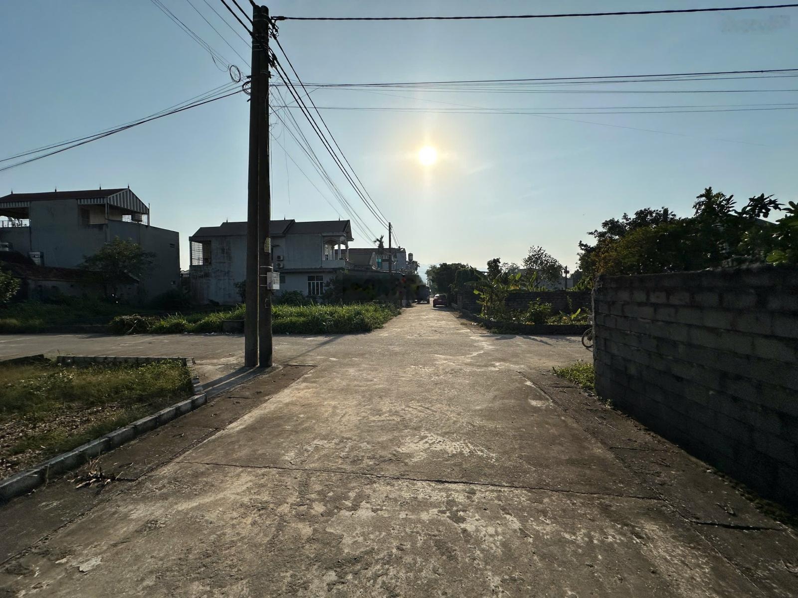 Bán gấp lô đất tái định cư Văn Mỹ 80m2, mặt tiền mặt hậu 4m, đất vuông vắn, phong thuỷ