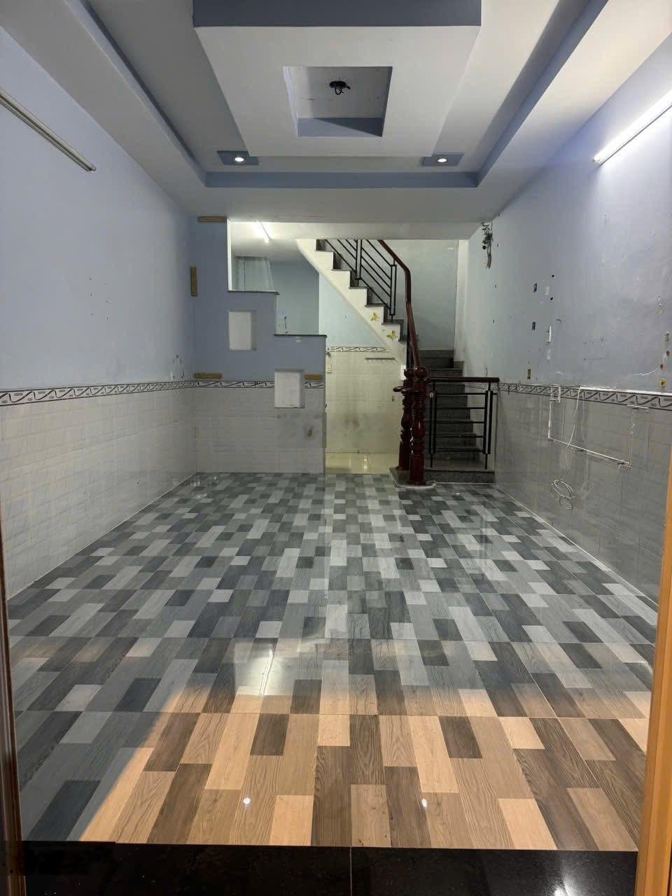 Nhà chính chủ Hẻm xe hơi Huỳnh Văn Nghệ DT 3,5 x10 trệt lầu nhà còn mới Giá 4 tỷ 350 tr TL