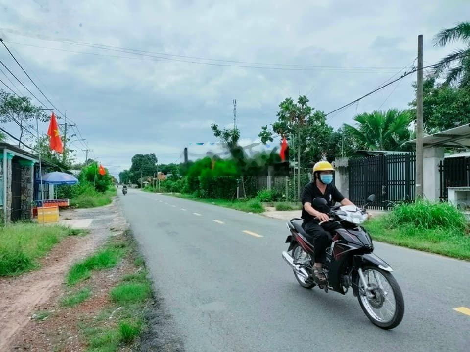 Chủ kẹt tài chính cần bán gấp lô đất, tại đường Nhữ Tiến Hiến, Củ Chi, HCM 200m2, Giá: 800tr, SHR