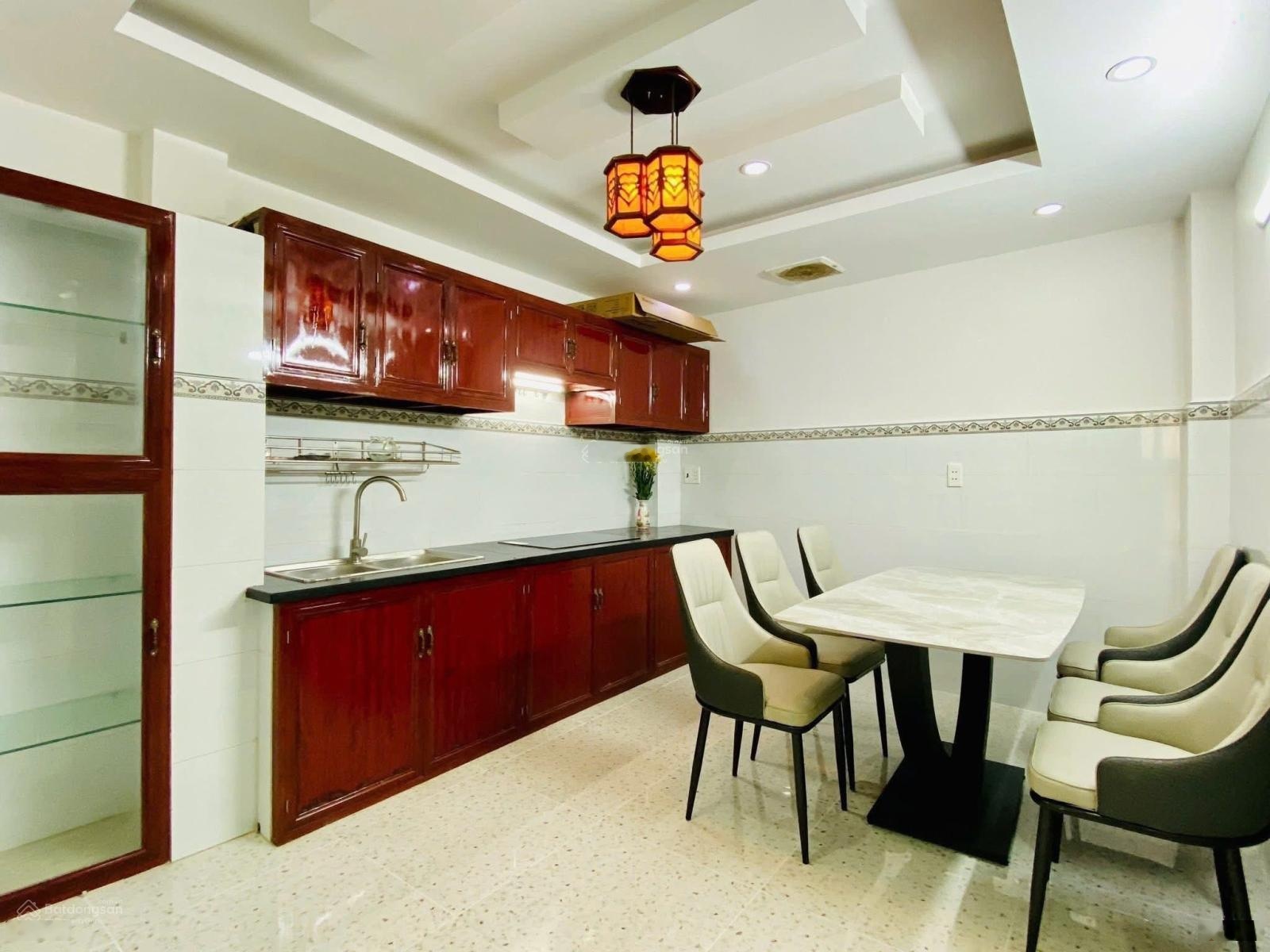 2 tỷ 800 - phùng hưng, quận 5 | 70m2 hẻm 8m - đang cho thuê 17 triệu - hàng hiếm liên hệ ngay !