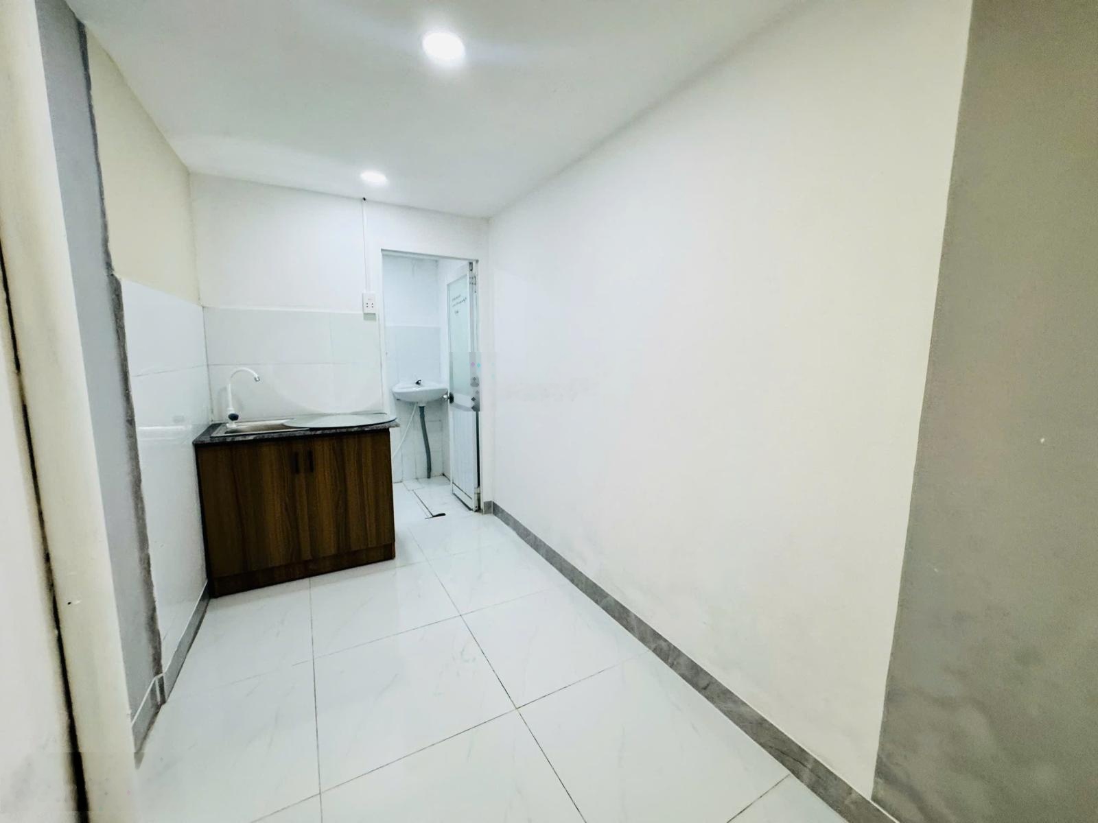 Cho thuê phòng trọ giá rẻ chỉ 2 củ gần Sân Golf Tân Sơn