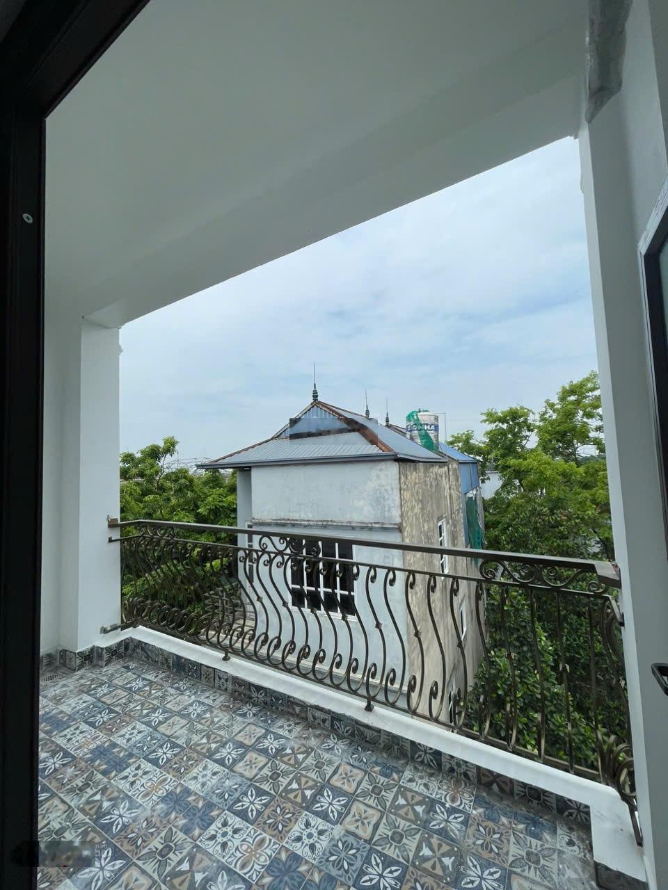 Nhà 2.8 tỷ cuối tổ 16 Đồng Mai, căn 4 tầng xây mới diện tích 33m2. LH 0969419928