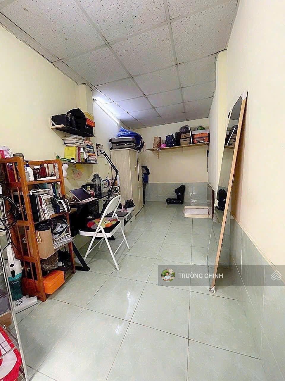 Âu Cơ - Lạc Long Quân - Tân Bình - 3 tầng - Sổ Riêng - Nở Hậu - 1 tỷ hơn.