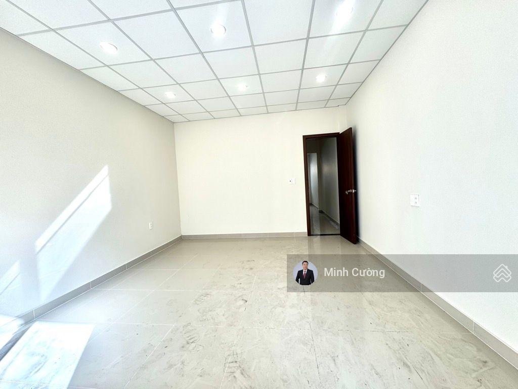 Bán nhà Võ Duy Ninh, sát vách Quận 1, 4.2x15m vuông A4, hẻm 6m thông, 2 tầng 3PN, chỉ 5.45tỷ TL