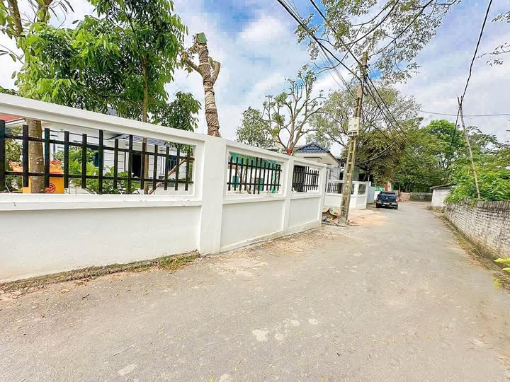 Đất view biệt thự, 165m2, gần chợ, 4 phút ra Vĩnh Yên