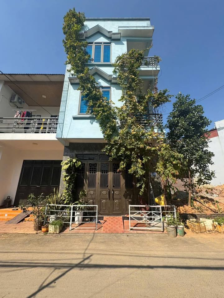 Nhà 3 tầng băng 2 đường 36m, Vĩnh Yên, kinh doanh đỉnh cao