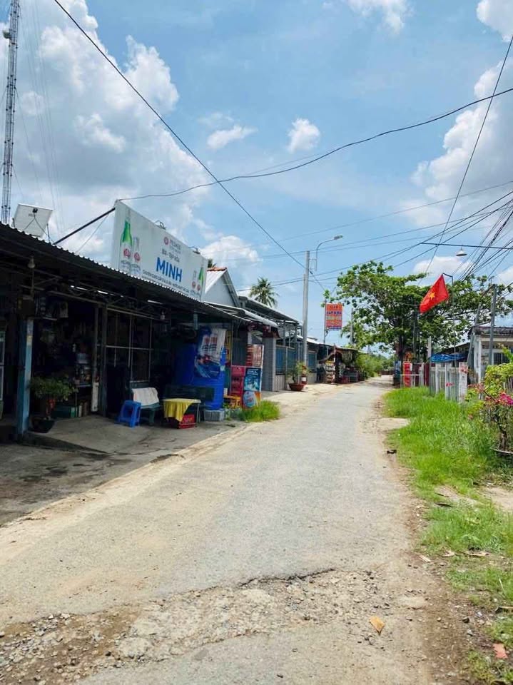 Nhà mặt tiền view sông An Hoá, Bến Tre, vị trí đắc địa, giá chỉ 570 triệu