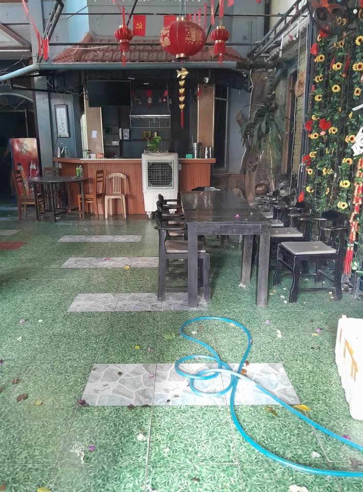 Cho thuê nhà căn góc mặt tiền trung tâm Quy Nhơn, 150m2/sàn