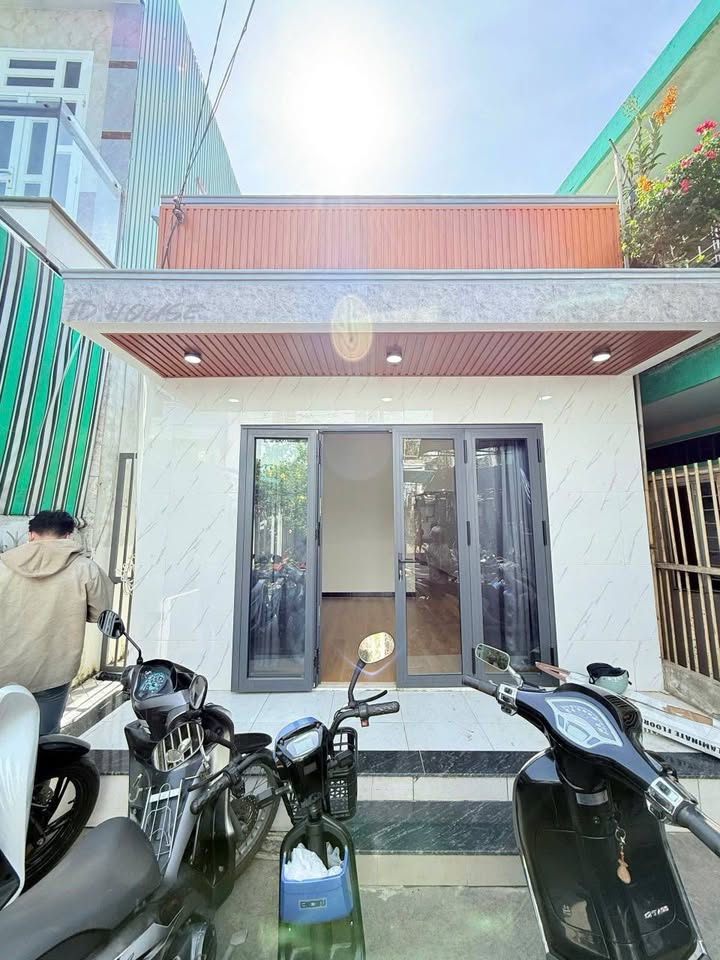 Cho thuê nhà 3 phòng ngủ, hẻm xe tải nhỏ, Cần Thơ - 6 triệu/tháng