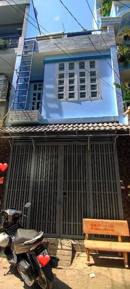 Nhà xinh xắn 4,4 tỷ, Bình Tân, sát Tân Phú, hẻm xe hơi, sổ riêng