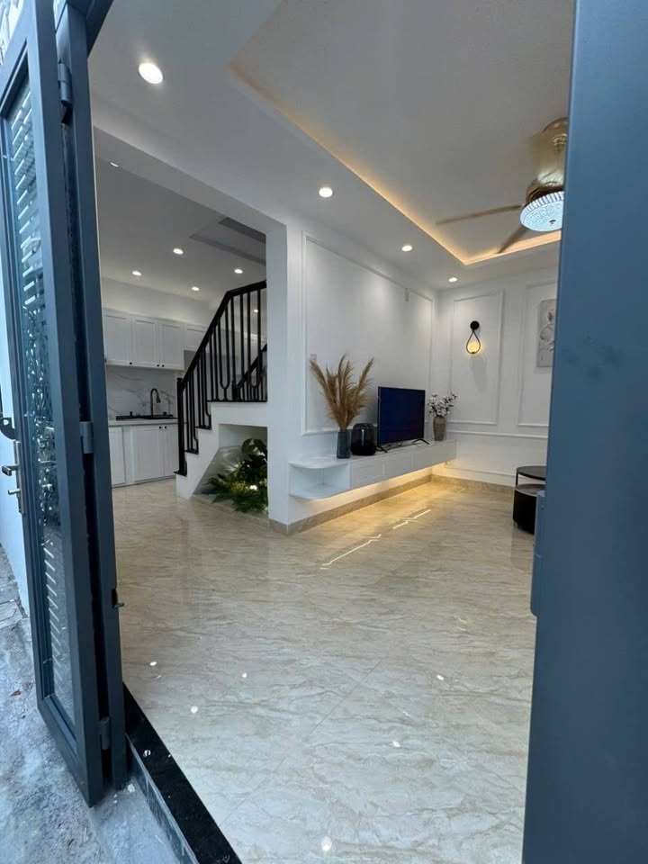 Bán nhà đẹp ngay trung tâm Phước Hòa cũ, Nha Trang